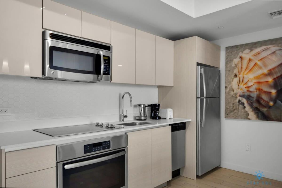 Infinite View With Balcony,Pool Plus Near Beach Холандейл Бийч Екстериор снимка