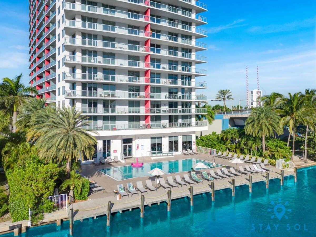 Infinite View With Balcony,Pool Plus Near Beach Холандейл Бийч Екстериор снимка