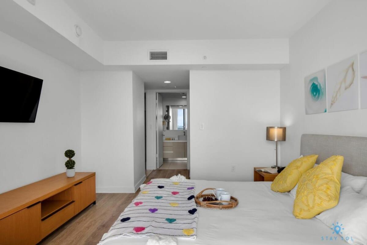 Infinite View With Balcony,Pool Plus Near Beach Холандейл Бийч Екстериор снимка